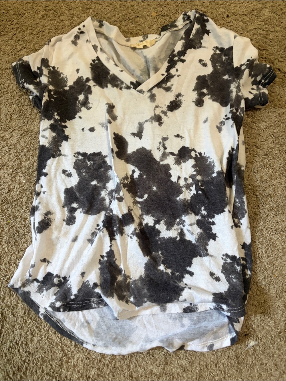 Altar'd State Black and White V-Neck Tie-Dye Tee